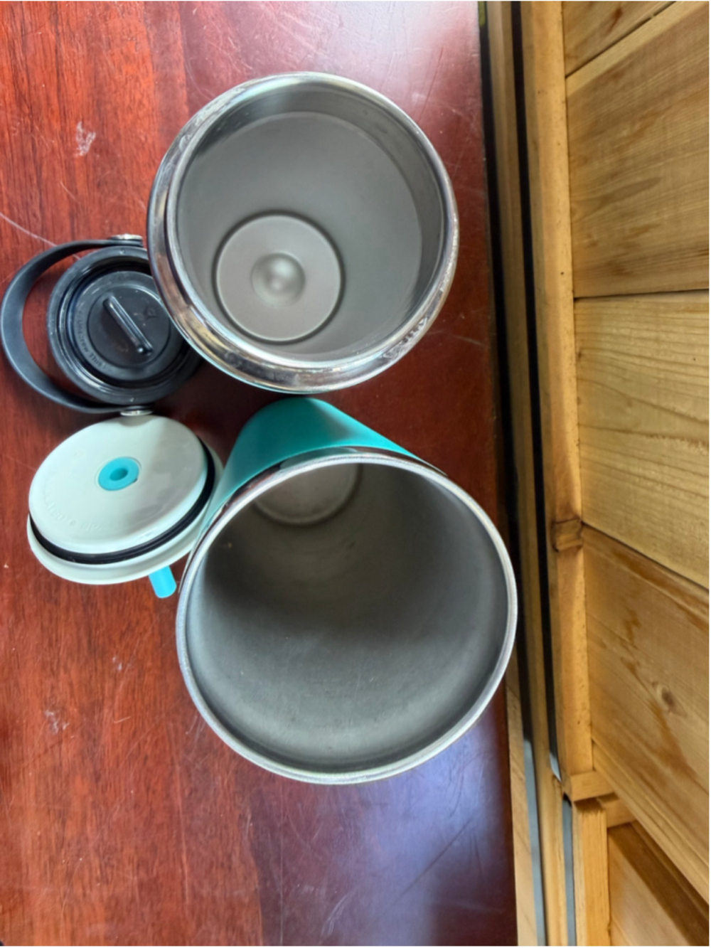 Hydro Flask Set of 2 Water Bottles Teal and Mint One Size - Picture 2 of 3
